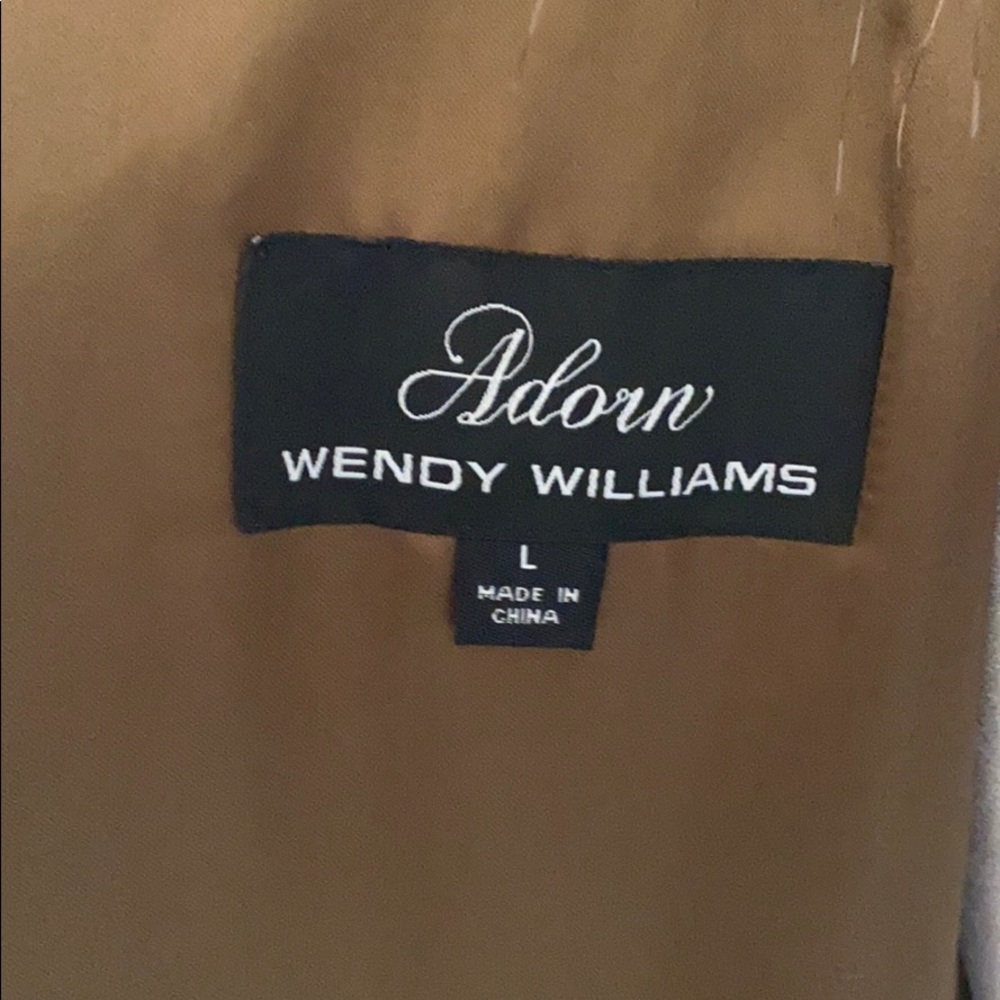 Wendy Williams faux fur vest - Picture 4 of 5